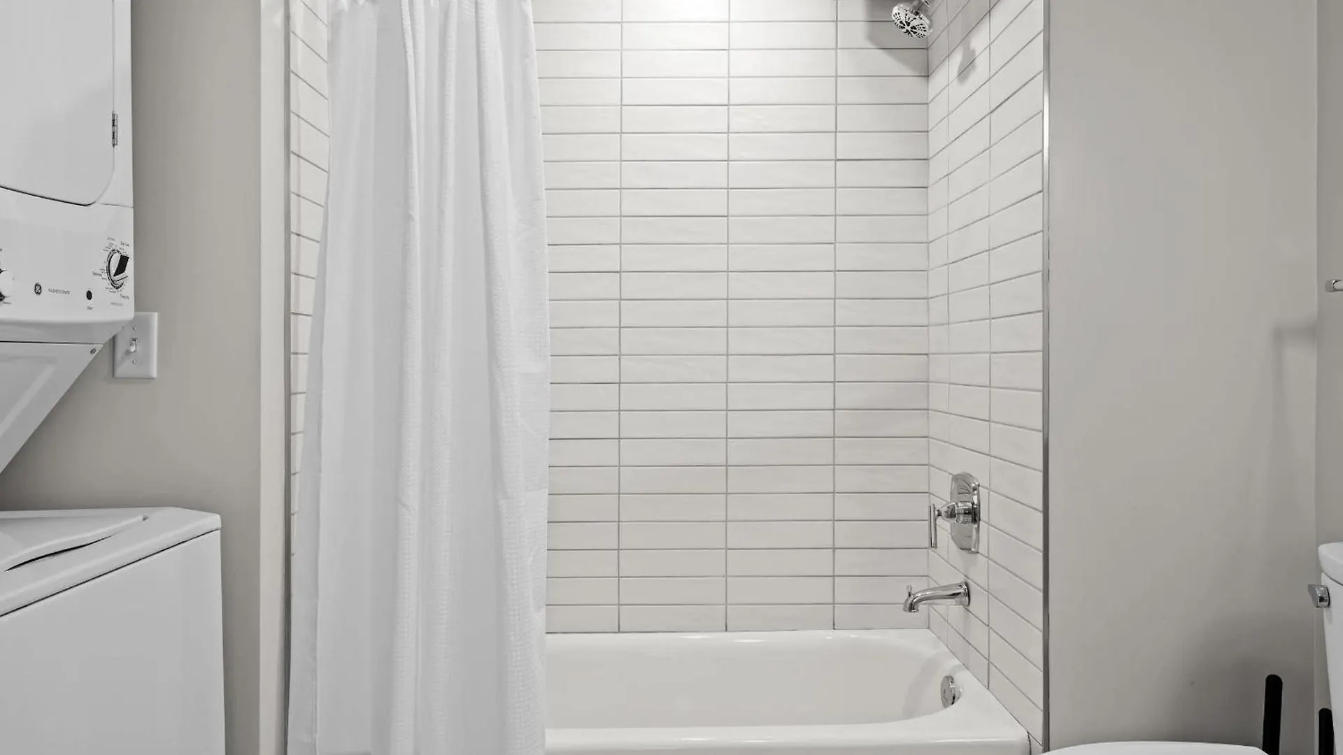 Chic And Comfy Unit W Free Parking Medical District Daire Louisville